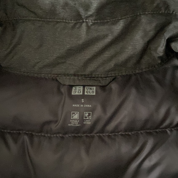 Women’s Uniqlo Ultra Light Down Vest - grey - Picture 4 of 7